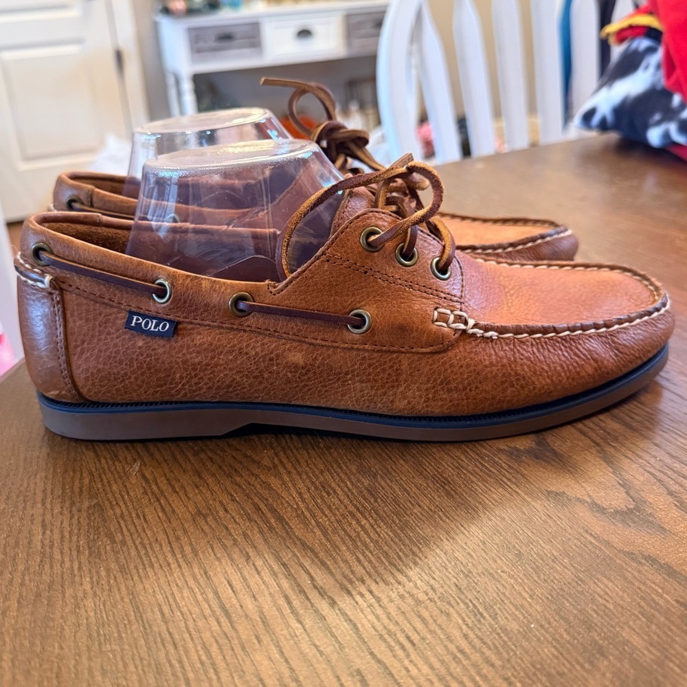 Polo by Ralph Lauren Men’s Bienne tumbled leather boat shoes. Mens size 9